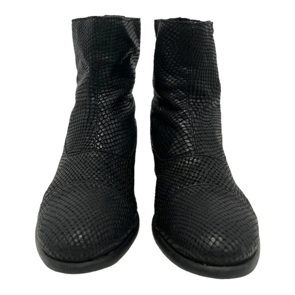 Billi Bi Copenhagen Black Leather Snake Print Almond Toe Casual Booties Women 40 - Picture 3 of 15